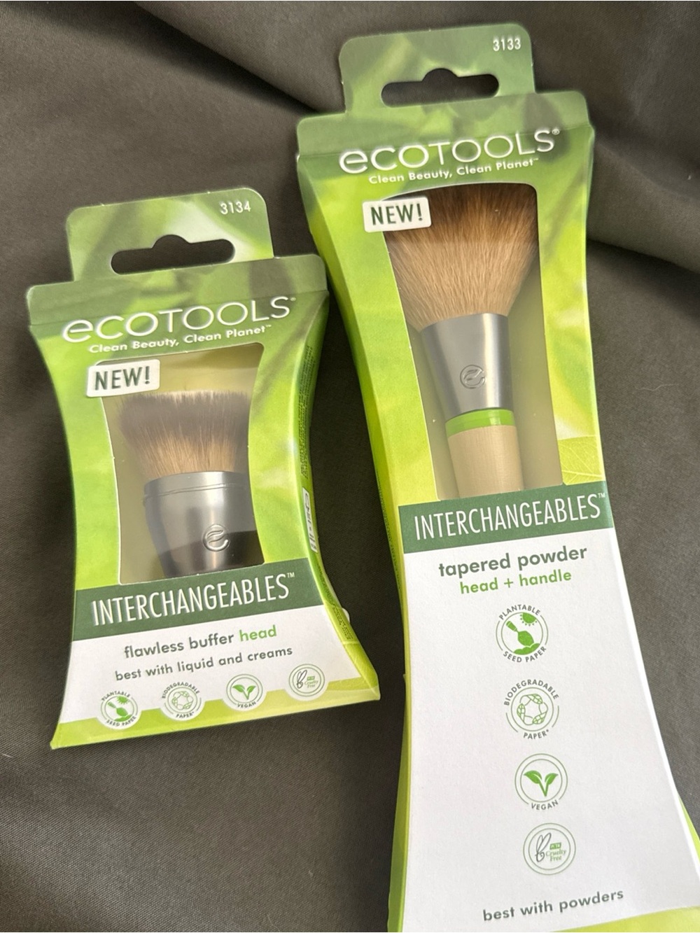 ecotools Interchangeables Tapered Powder Head & Flawless Buffer Head with handle